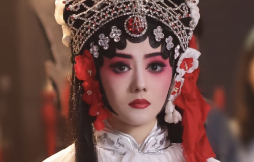 高开低走？《主角》一个细节证明编剧换人，剧情矛盾刘浩存也救不回来