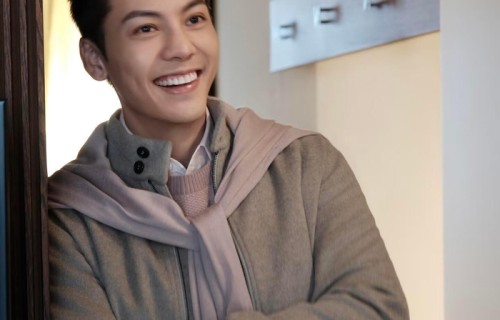 陈伟霆坦言小朋友给予勇气迎接挑战|底气|成长|爱意|心底|到来