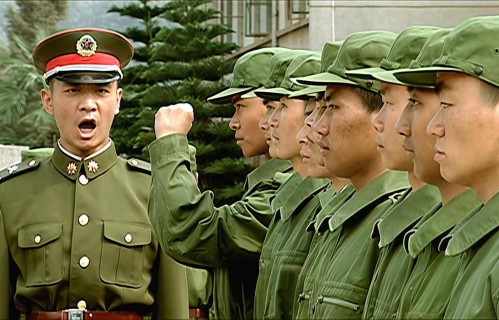 《士兵突击》成才对许三多是真的好，可惜剧版删掉了一些细节