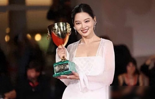 威尼斯影后名字被改,观众记不住真名,背后藏着什么秘密?_艺名_本名_身份证