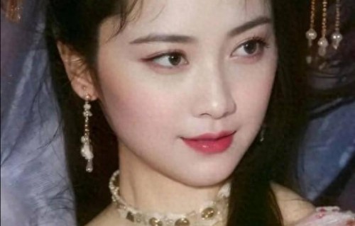 朱琳、龚雪昔日绝版照片，看得叫人心动，这才叫“倾国倾城”
