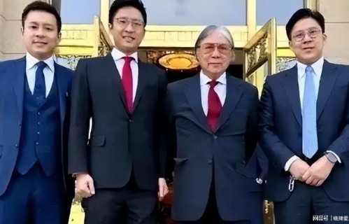 霍震霆没想到春节刚过4天，霍启山恋情新进展被关注，女方被讨论|郭晶晶|霍启刚|霍家|章子怡|绯闻