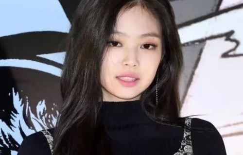 因行程冲突，JENNIE不参演《美秋里》第二季