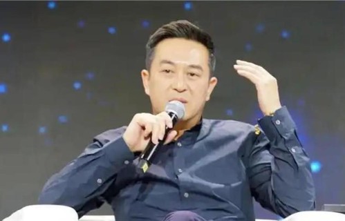 不看不知道一看吓一跳！坐拥独栋花园别墅的张嘉译，私下究竟多壕