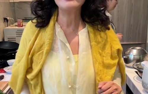 张兰晒豪宅！筱梅带汪宝到婆婆家吃饺子，一句话看出兰姐更爱箖箖