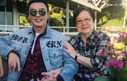 钟镇涛母亲101岁离世，发文悼念：骨肉情深难释怀，会认真度日，好好生活