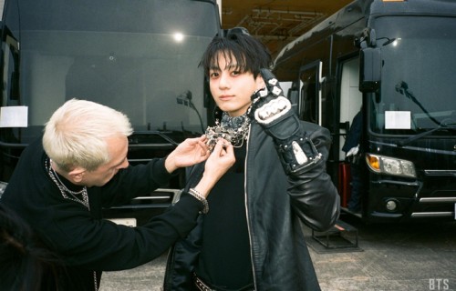 防弹少年团田柾国HooliganMV拍摄花絮曝光