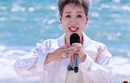 三亚这一天,被“白衣白发”的叶童惊艳,不穿暴露礼服却艳压群芳|乘风2025|张国荣|真人秀|舞台|影后