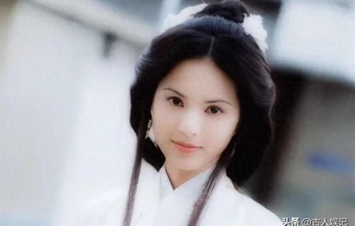 她一生不仅被老头“白睡”10年，还倒贴上亿，现在的下场令人惋惜 