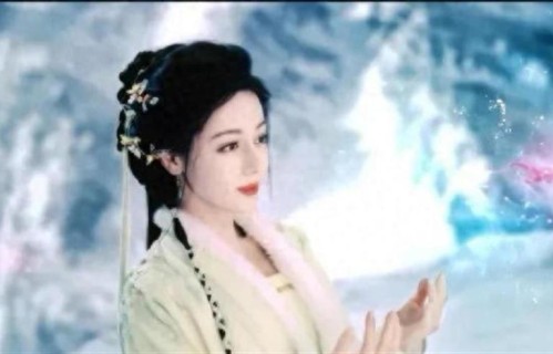 腾讯首个破2亿女性角色！迪丽热巴贺思慕，凭什么封神？