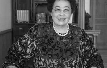 陈丽华告别仪式举行，六小龄童、马德华、白岩松等人到场悼念|西游记|孙悟空|主持人|殡仪馆|猪八戒