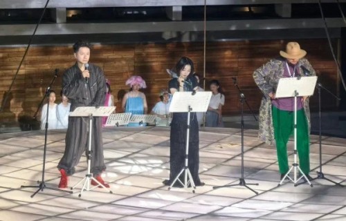 首演观众能为周冬雨《文城》退票吗？|阿那亚戏剧节|陈明昊|段奕宏|先锋|戏剧节
