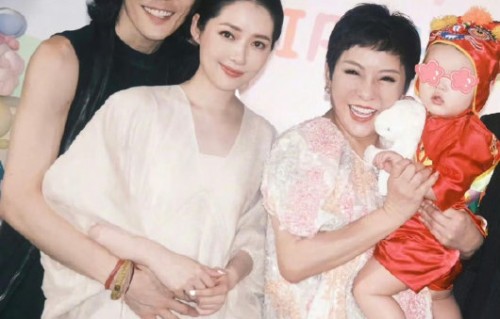 郭碧婷如何平衡演艺事业与照顾患病父亲？