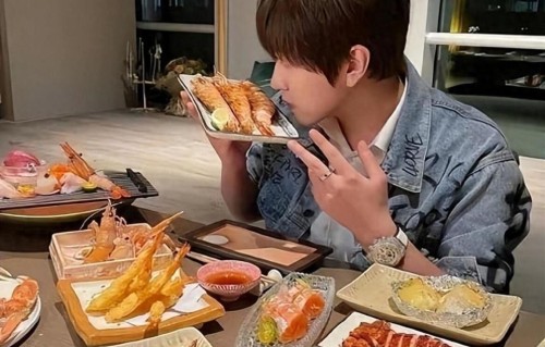 人心不足蛇吞象！坐拥4000万粉丝网红白冰爆雷，谢霆锋曾给他做饭