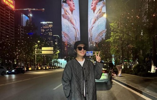 杨千嬅谈“川渝天后”，给成都人的粤语水平打100分|巡演|歌迷|吴彦祖|打卡