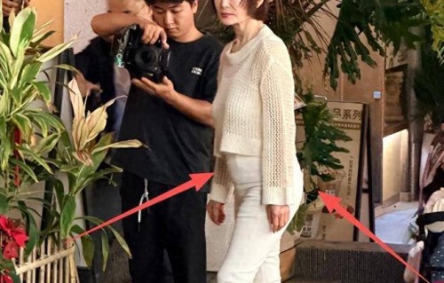 81岁潘迎紫：身段保养好年轻，曾拒绝前夫复合，离婚47年活得清醒