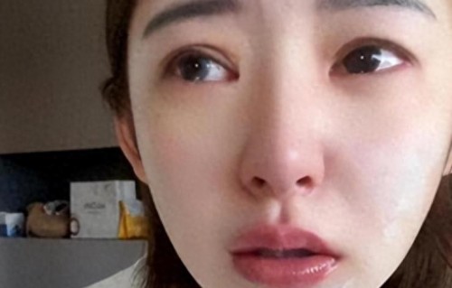 黄一鸣人设崩塌，闺蜜前男友轮番爆猛料，私密照流出嘴发紫太反常 