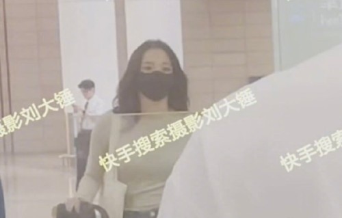 欧阳娜娜毕业照上安雨真的是她男友吗？