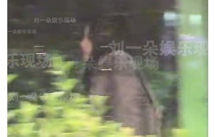 周皓崎作为新人演员，此次恋情曝光对他事业有何影响？