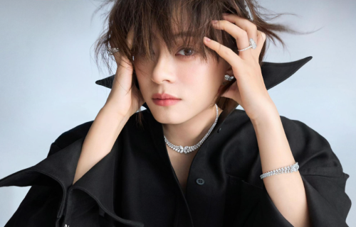 孙俪最新杂志封面“唇下痣”消失！揭秘23年前车祸创伤，因病变风险才切除