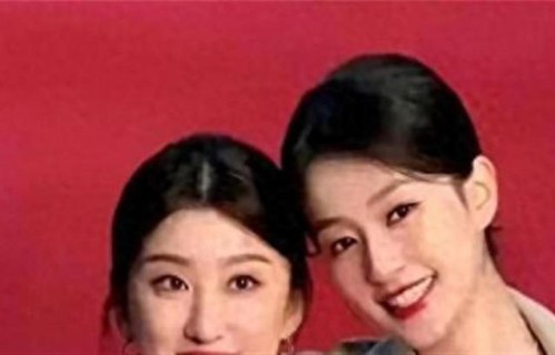 原来她是乔欣妈妈，二婚嫁上海豪门托举女儿，难怪能成为人生赢家