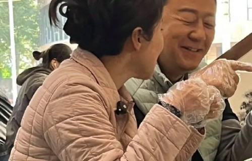 郭涛近年有哪些具体行动支持妻子李燃重新发展个人事业？