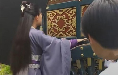 肖战和女星对戏!全程懵圈状态,导演喊卡后一脸无辜看镜头