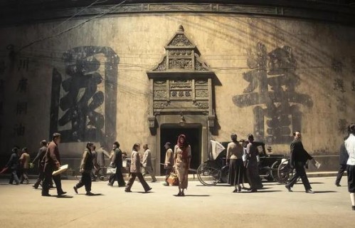 电影《酱园弄》口碑呈两极分化:大咖飙演技,叙事陷争议