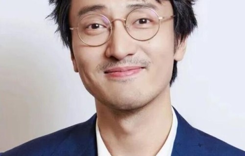 王传君获东京影帝，感谢妻子和两个女儿：是你们让我也成为了别人的光