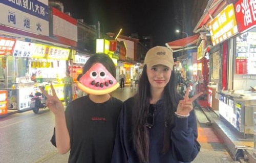 王楚然春晚反差出圈，原来是淄博走出的姑娘