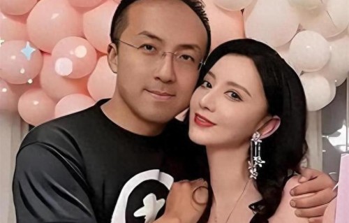 45岁张萌近况曝光！嫁富豪生下一双儿女，如今婚姻幸福被宠成公主