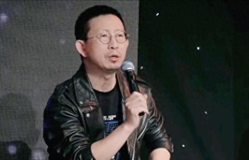 丁太升直播打2分引众怒！尊重比打分更重要 