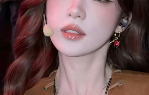 张月直播畅谈乘风舞台，展现实力与努力