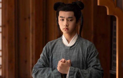 演杨洋书童，15岁的童星徐崴罗长得越来越有型了|雨霖铃|展昭|烟火|女频短剧|明柱
