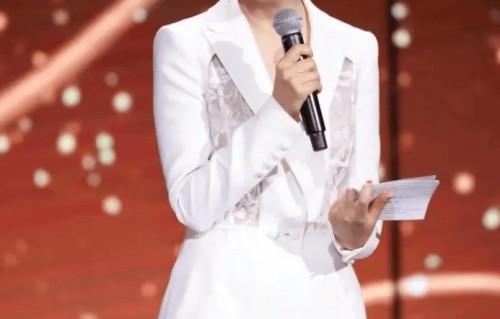 周涛首部短剧上线获赞，导演夸她自带专业buff，片场秒变梗王|姚科|老戏骨|央视|主持人|活法