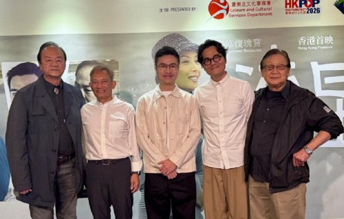 狄龙这次拍戏有没有家人陪同前往片场？