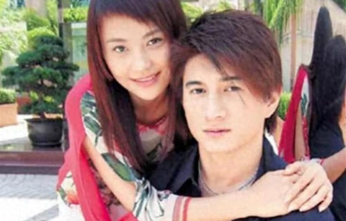 马雅舒庆结婚16周年，外国老公显老胖到200斤，儿女又高又好看