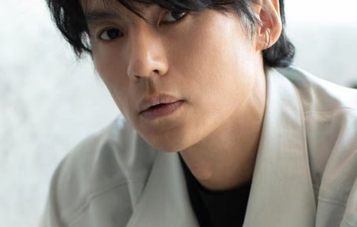 宋宁峰曾和齐溪结婚七年,为其改名,与张婉婷认识一个月就结婚并让对方怀孕