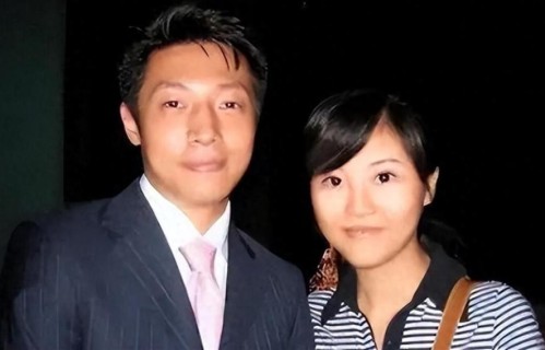 和撒贝宁同居四年，却转身投入富豪怀抱，如今两人境遇天差地别