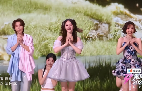 李小冉回应《心愿便利贴》跑调：我50岁了，根本记不住歌词