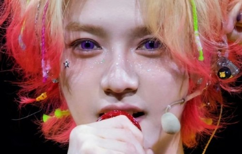 鹿晗是如何掌握韩语的？他为何选择用韩语问候警务队员？|哈哈哈哈哈（真人秀）|长白山|练习生|综艺|女子