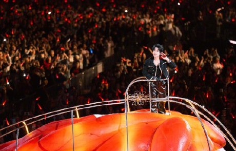 为什么《招摇》这首歌的原唱陈楚生和胡莎莎直到七年后才首次合体？|演唱会|南昌|舞台|音乐|巡演