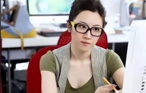 巴图王博谷直播聊家庭私事，背后故事引全网热议|宋丹丹|二胎|亲密感|恋情|婆媳