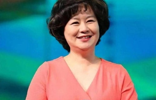 鞠萍姐姐儿童节告别荧屏！42年零口误，守护四代人童年|童心|文艺志愿|大风车|信件|时代