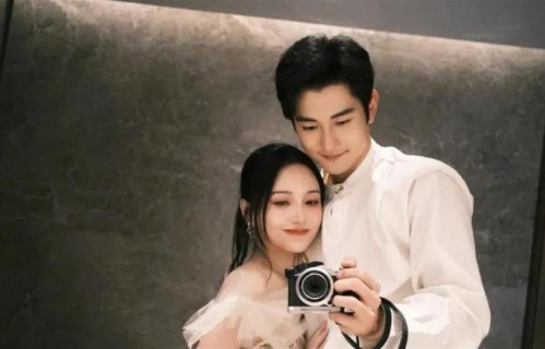 45岁金莎嫁26岁孙丞潇：17岁差、冰岛求婚、婚前公证