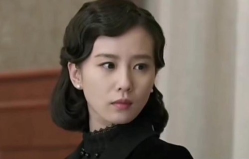 国产“谍战片”里最美的女特务:刘诗诗英气十足,宋轶开枪超飒