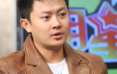 善恶终有报！插刀教背刺印小天14年，如今的下场真是大快人心