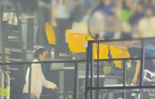 演唱会现场突发！护栏断裂多人从高处坠落，中国受伤粉丝首度发声