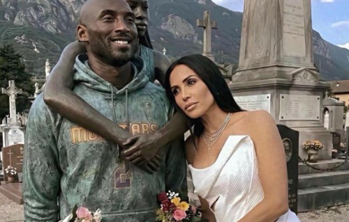 瓦妮莎科比结婚25年！至今仍不改嫁，看雕塑睹物思人，内心强大 