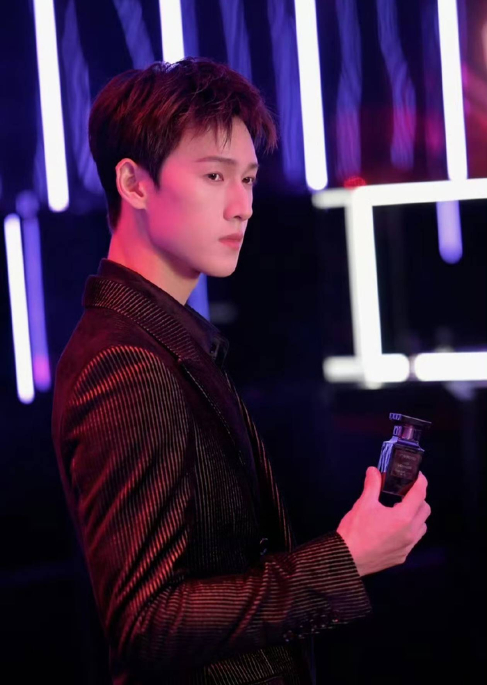 总之，李昀锐这次告黑132人，不仅是对自己权益的维护，更是对整个网络环境的净化。支持维权，反对网络暴力，让我们一起构建清朗的网络空间！